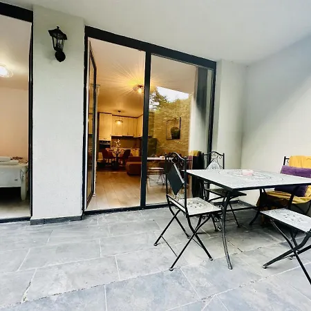 Daire Palfi With Garden & Parking Kaloşvar