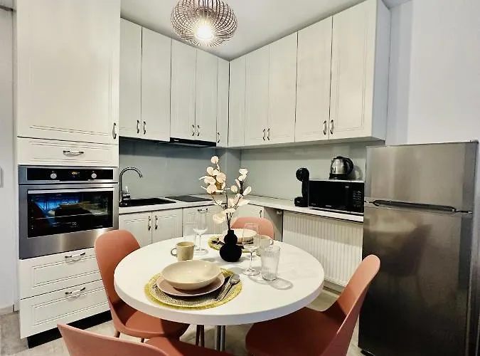 Apartment Palfi With Garden & Parking